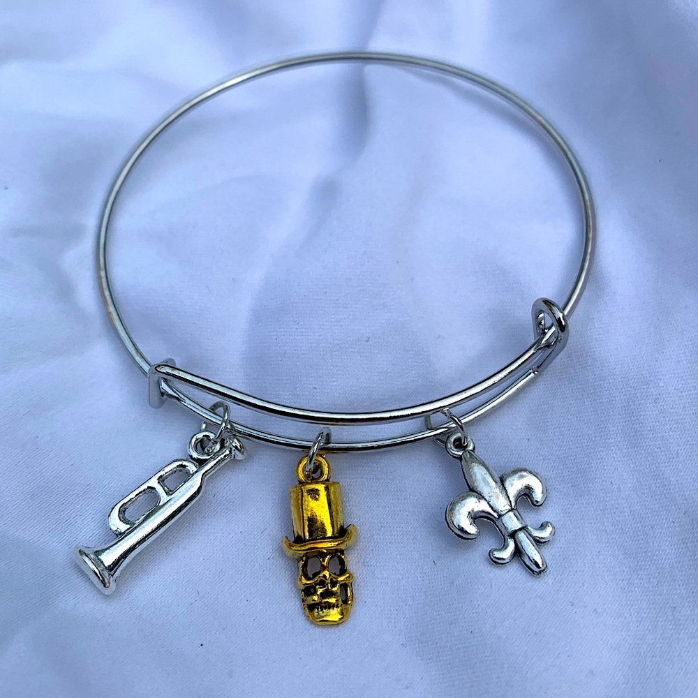 Brand New! Handmade! Adjustable Charm Bangle Bracelet!